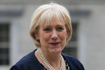 Heather Humphreys on verge of running for presidency