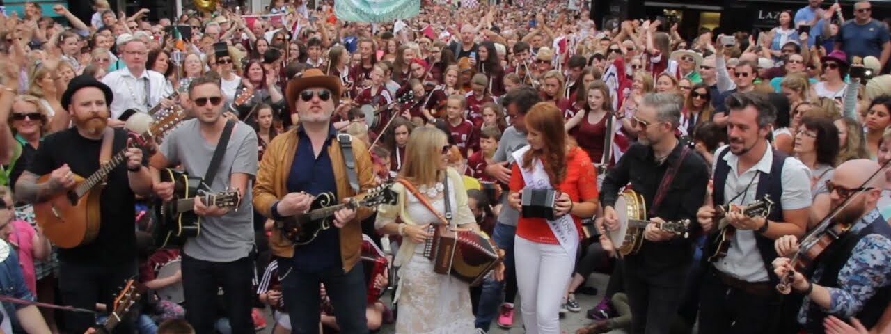 Galway Girl – Sharon Shannon, Mundy & Galway City