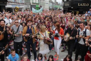 Galway Girl – Sharon Shannon, Mundy & Galway City