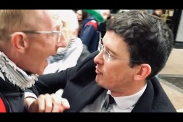 BREAKING: Enoch Burke attacked by Catherine Connolly supporters
