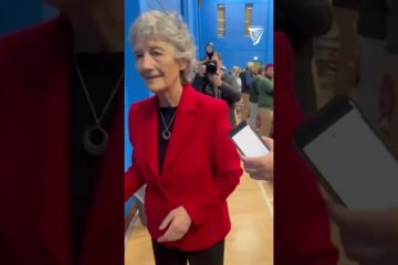 ‘I’m going to pack a bag’ – Catherine Connolly as first votes are counted