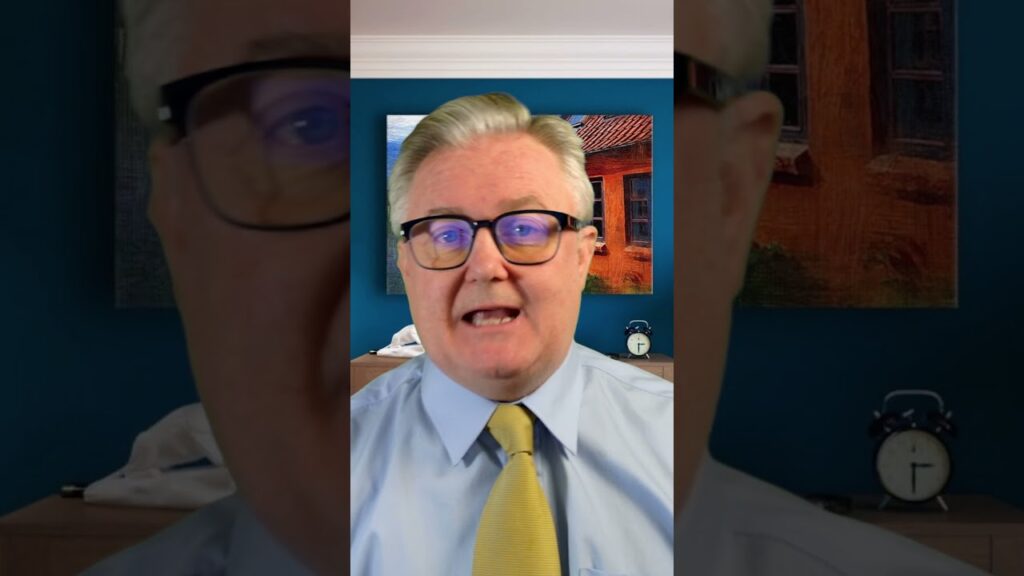 Illegal Migrant jumps on the Wrong Lorry !!