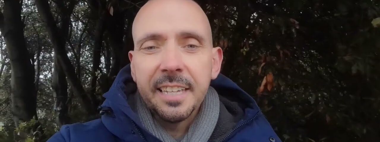 Government issues ECB notice “Keep Calm and Carry Cash”