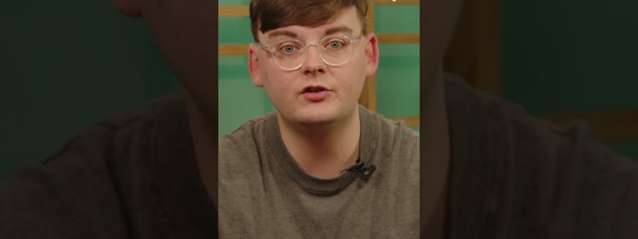 Married teacher bombarded 16-year-old student with 250,000 Snapchat messages