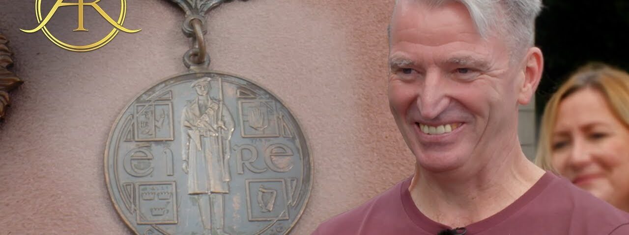 1916 Rising Service Medals Price Evaluation Leave Everyone Speechless | Antiques Roadshow UK